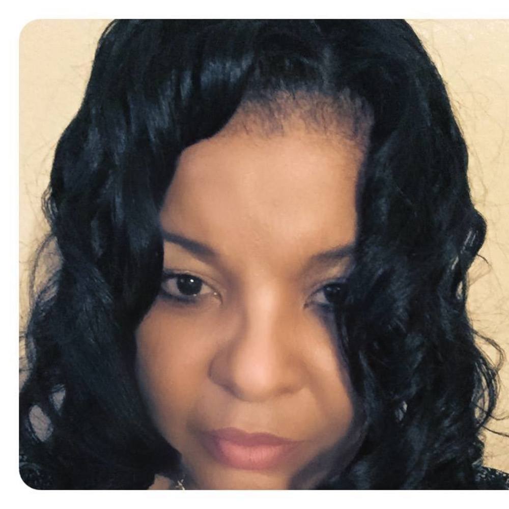 Meet your Posher, Yolanda